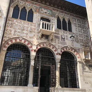  Guest house Casa Largo La Piazzola Italy
