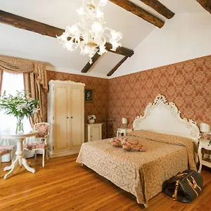 *** Guest house Palazzo Guardi Italy