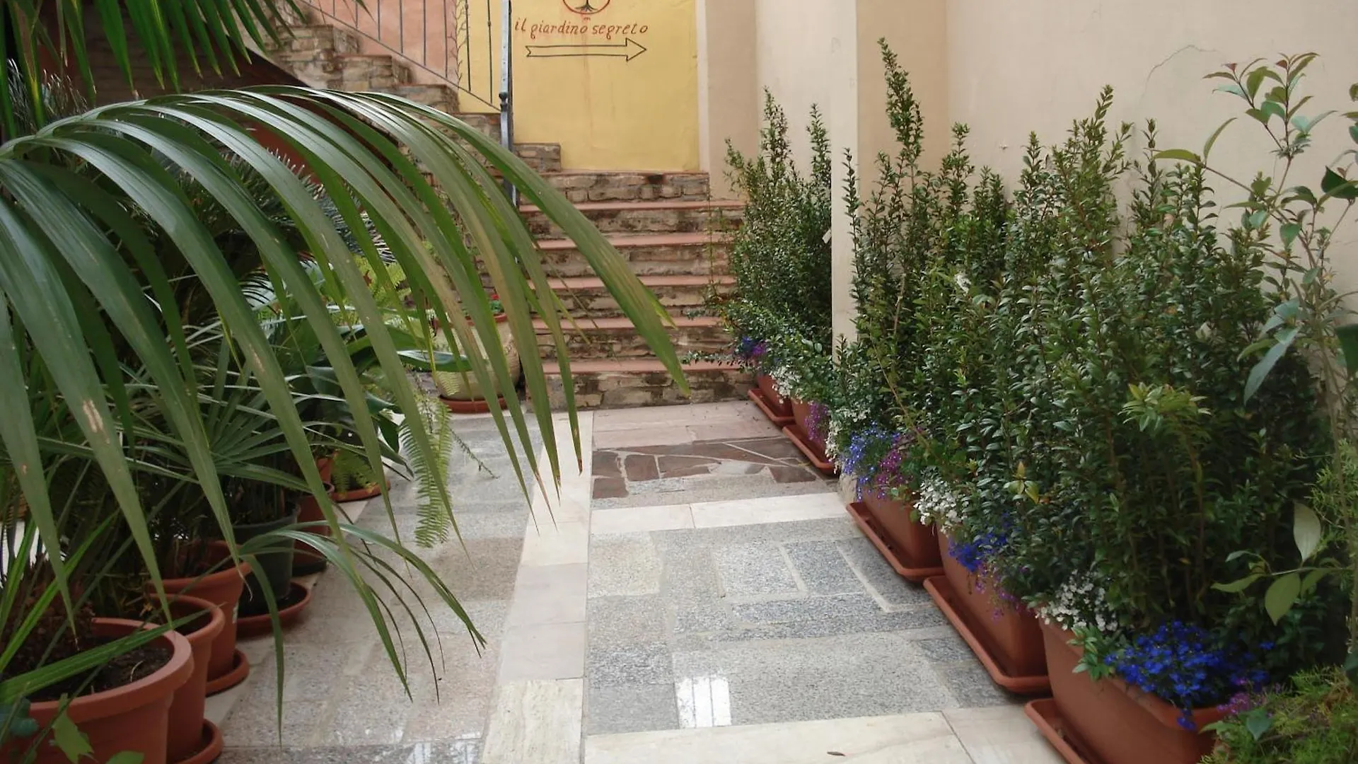 Guest House Il Giardino Segreto Cagliari